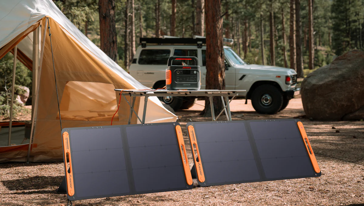 Why Outdoor Workers Need Reliable Battery Backup: Introducing the Jackery Solar Generator 1000 v2